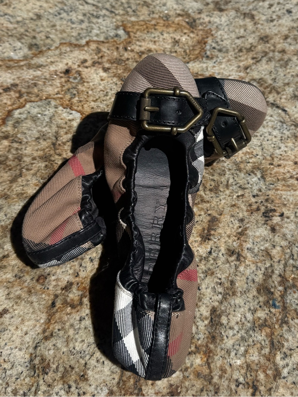 Burberry Nova Check Ballet Flats Buckle Plaid Canvas & Black Leather EU 38 US 7.